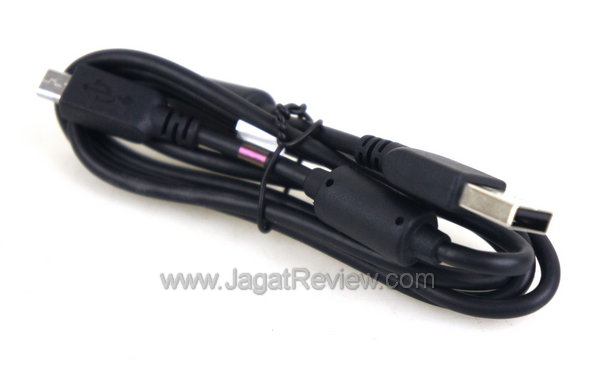 Sony Xperia Neo L - Kabel USB