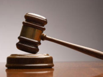 Apple Kalahkan Samsung di Pengadilan Belanda 14 judge hammer