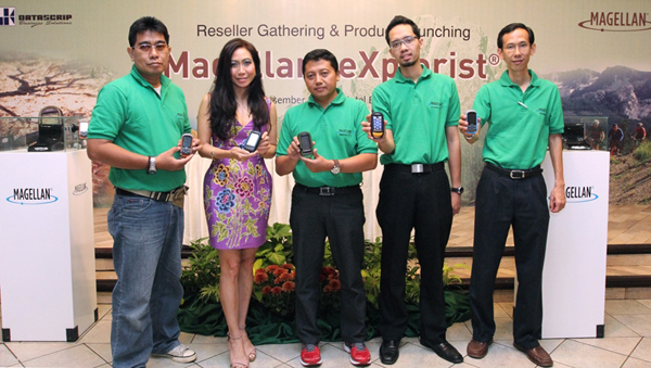 Pres Conf Magellan eXplorist 2 Pres Conf Magellan eXplorist 2