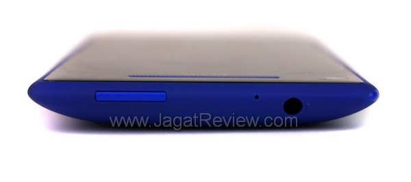 HTC Windows Phone 8x Bagian Atas