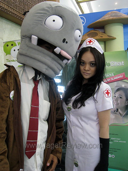 MegaBazar BoothBabes IMO