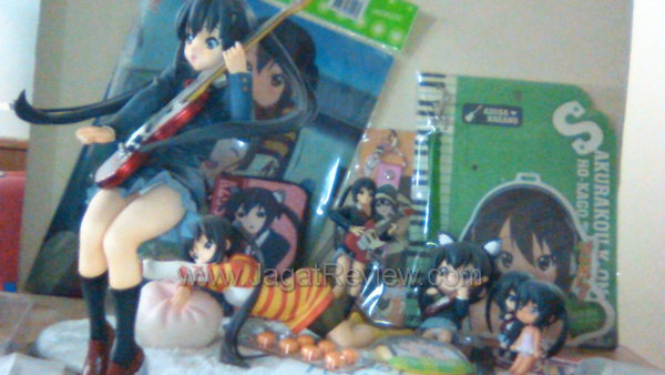 Sony XperiaTX Kamera Depan Indoor