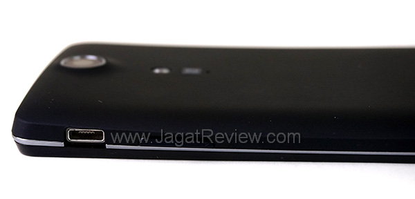 Sony XperiaTX Sisi Kanan