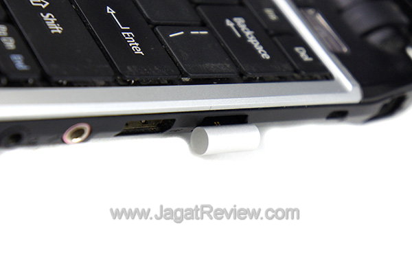 Apotop USB Flash Disk Pada Notebook