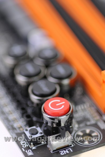 Gigabyte Z77X UP7 Aufmarker5