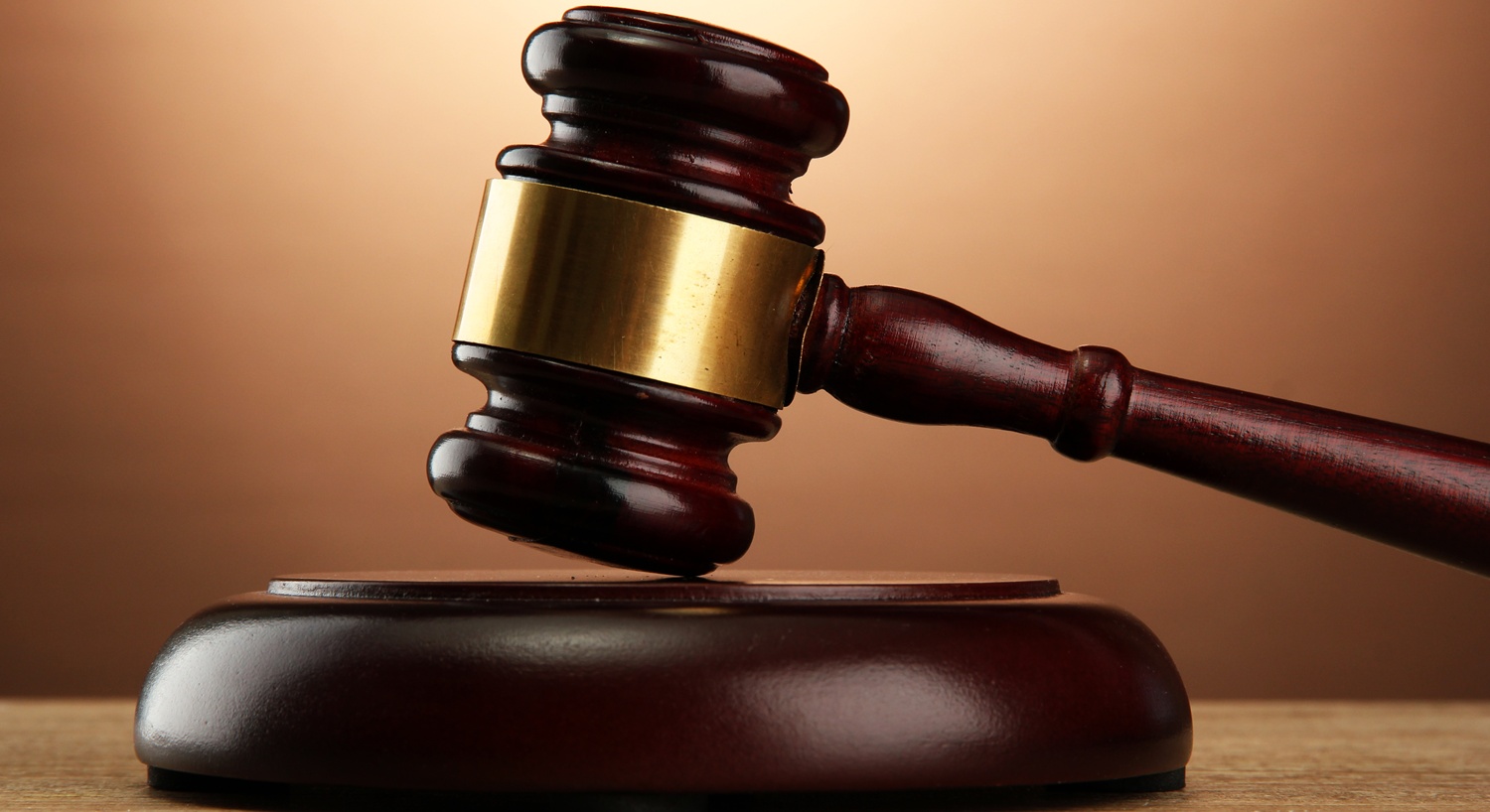 Apple dan Motorola Manfaatkan Perselisihan Hak Paten untuk Kepentingan Bisnis 15 judge hammer