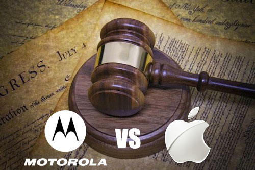 Apple dan Motorola Sepakat Akhiri Perang Paten 7 motorolavsapple