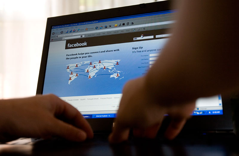 facebook tops google pop 3186