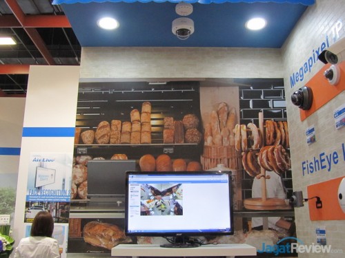 AirLive Booth Raid - Computex 2013 (16)