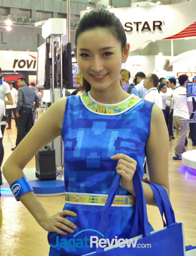 Booth Babes Computex 2013: PART 2 2 Booth Babes Computex Part 2 (12)