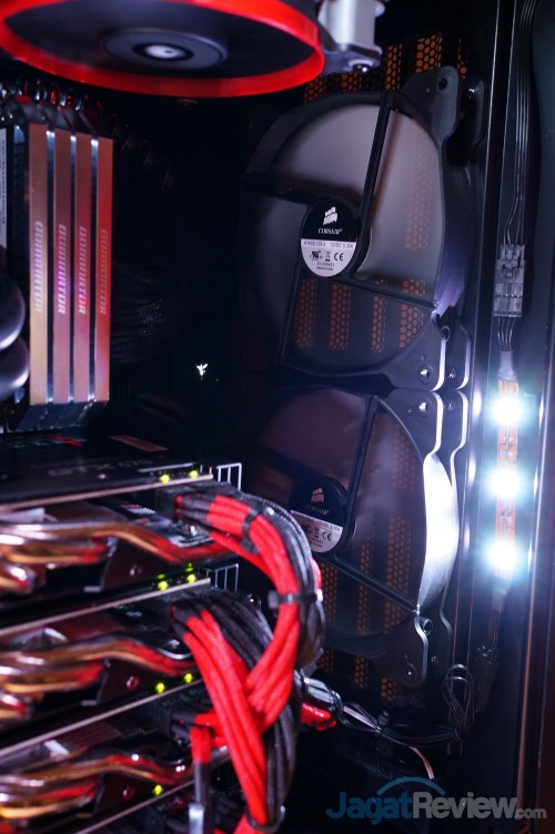 Pameran Jajaran Produk Casing Terbaru Milik Corsair Di Computex 2013 7 DSC05584