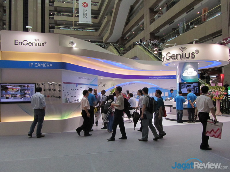 EnGenius Booth Raid Computex 2013 4