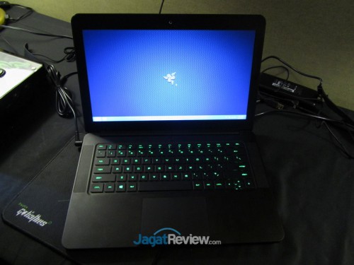 Razer Room Raid - Comptex 2013 (1)