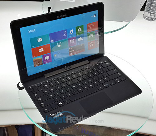 Computex 2013 Booth Raid: Intel 17 Samsung ATIV