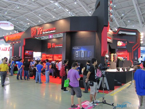 Thermaltake Booth Raid - Computex 2013 (31)