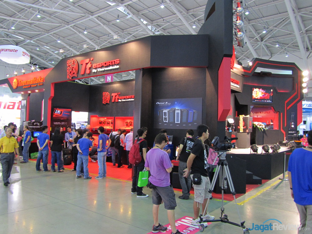 Thermaltake Booth Raid Computex 2013 31