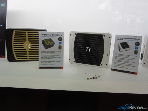 Casing dan Cooling Baru Thermaltake Menampakkan Diri di Computex 2013 5 Toughpower DPS dan Toughpower DPS Platinum dengan rating daya 1050 Watt.