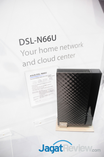 Computex 2013 Booth Raid: ASUS Networking 6 ASUS_Networking_BHS_3723