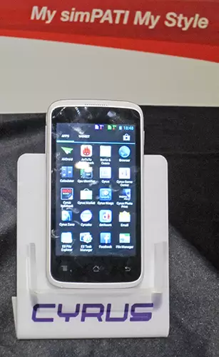 Cyrus Meluncurkan Smartphone Murah Glory 2 Cyrus Glory