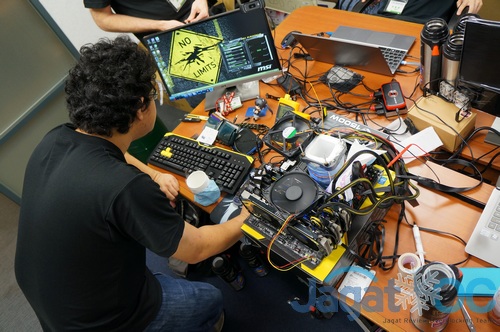 Hands-on Review Motherboard MSI Z87 XPOWER 2 DSC00641s