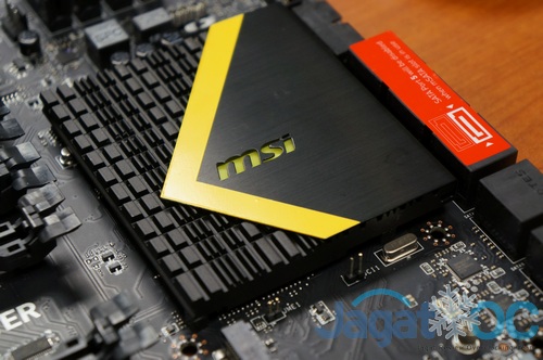 Hands-on Review Motherboard MSI Z87 XPOWER 10 DSC00644s