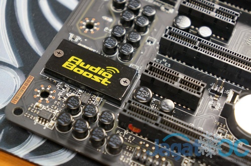Hands-on Review Motherboard MSI Z87 XPOWER 7 DSC00645s