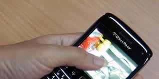 Pemerintah Indonesia Siapkan Sanksi kepada Blackberry 5 blackberry