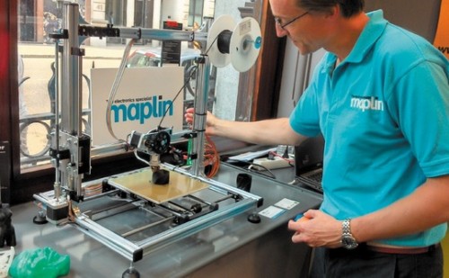 VELLEMAN K8200, Printer 3D Rumahan Pertama yang Dijual Massal 1 maplin 2