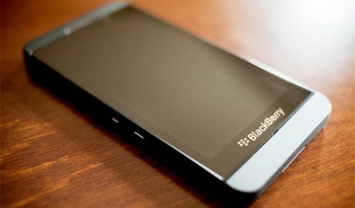 BlackBerry Siapkan Phablet Z30? 1 Perangkat yang disebut sebagai Z30 ini akan menjadi produk phablet pertama dari BlackBerry.