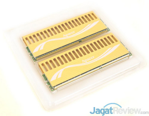 Review Apacer Giant II Series DDR3-2133 8GB Kit : Tampil Beda dengan Warna Emas 6 DSC06024