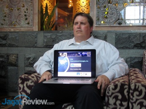 OSI Hadirkan Video Analytics Pendukung Berbagai Kebutuhan 2 Jason Porter, CIO dari OSI, ketika mempresentasikan kemampuan dari VATES.