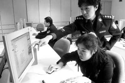 China Tangkap 2 Orang Terkait Penyebaran Rumor Melalui Internet 1 ipolice_3