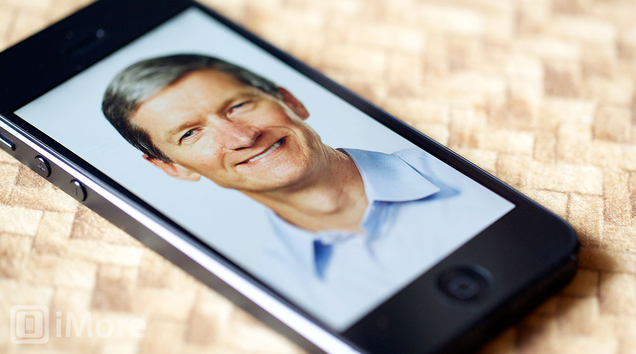 Apple Minim Inovasi, Tim Cook Mulai Mendapat Tekanan 18 tim cook iphone 5 hero