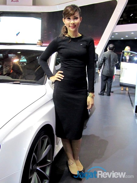 Booth Babes Indonesia International Motor Show 2013 - Part 1 2 Booth Babes IIMS 2013 (4)_R
