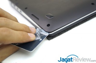 Praktek Upgrade Memori Ultrabook: ASUS Vivobook S400CA 4 DSC00377