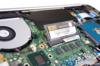 Praktek Upgrade Memori Ultrabook: ASUS Vivobook S400CA 6 DSC00391