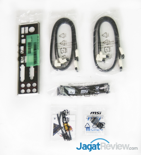 Review MSI Z77A-GD65 Gaming: Motherboard Gaming Untuk Ivy Bridge 4 MSI_Z77-GD65_Gaming_Perlengkapan
