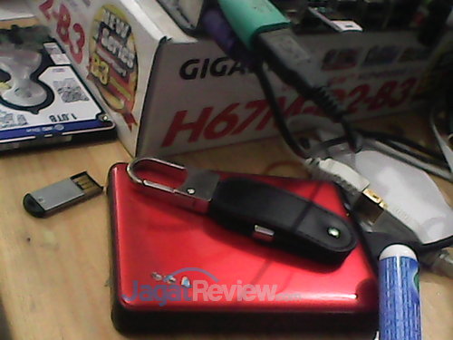 Review SpeedUp Pad Phone TB-721: Tablet Android Terjangkau dan Bisa Telepon 8 SpeedUp Pad Phone - Kamera Depan