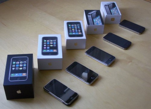 Apple Hargai US$ 280 iPhone Bekas Pengguna di AS 1 iPhone