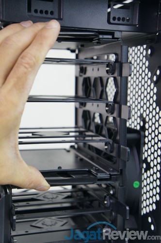 Hands-On Review: Bitfenix Prodigy Casing Mini-ITX yang Modis 4 DSC00950ss