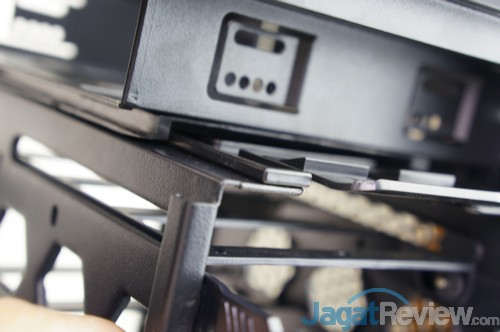 Hands-On Review: Bitfenix Prodigy Casing Mini-ITX yang Modis 6 DSC00951ss