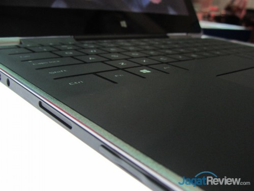 XPS 11 - Ultrabook 2-in-1 Andalan Dell 3 Keyboard dari XPS 11.