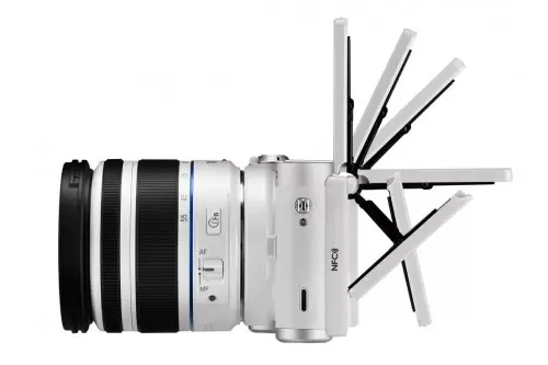 SAMSUNG NX300M