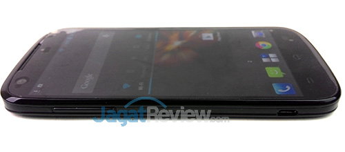 Smartfren Andromax V - Sisi Kiri