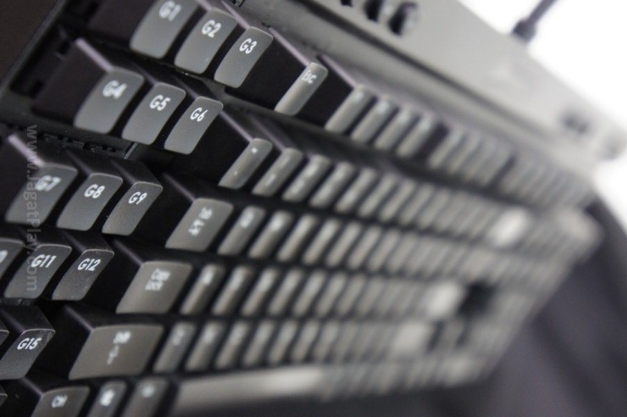 Review Keyboard Gaming Corsair Vengeance K95: Surga Gamer MMORPG! 5 corsair vengeance k95 41