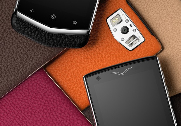 Vertu Luncurkan Constellation Android 14 vertu constellation v collage 1380693543