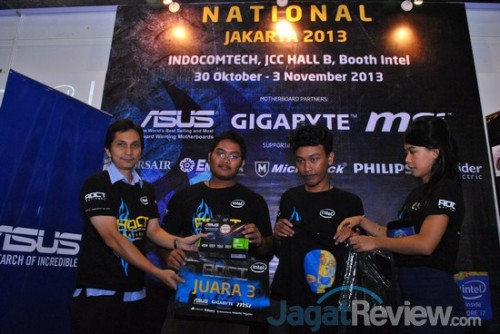 Juara 3, AMIKOM 2, mendapatkan hadiah dari Asus dan paket souvenir dari beberapa sponsor pendukung.