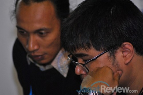 Wajah tegang dari tim-tim peserta menghiasi sesi ini karena upaya tim-tim dalam mencatatkan skor melebihi baseline banyak yang berakhir pada kegagalan.