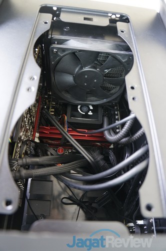Hands-On Review: Bitfenix Prodigy Casing Mini-ITX yang Modis 28 DSC00885ss
