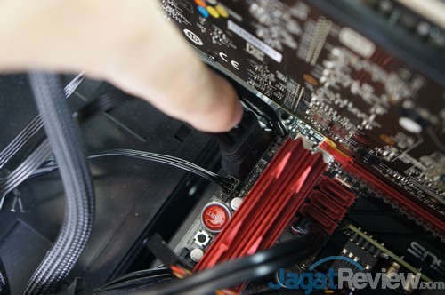Hands-On Review: Bitfenix Prodigy Casing Mini-ITX yang Modis 20 DSC00895ss